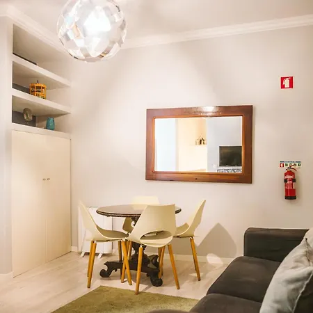 哥斯达城堡公寓 * Lisboa