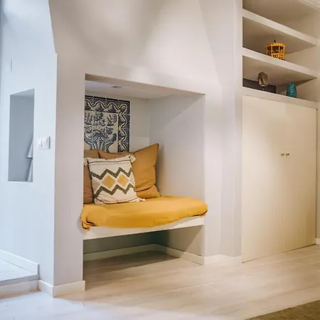 哥斯达城堡公寓 公寓 *